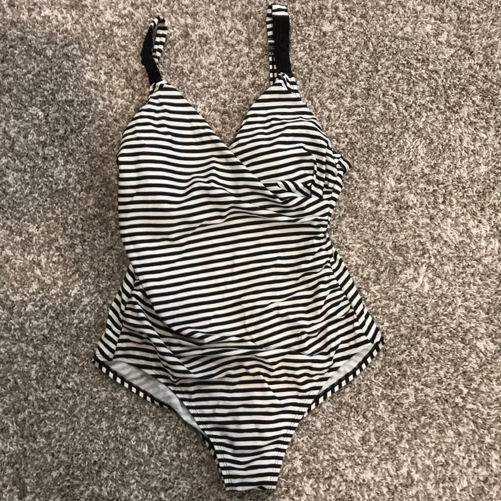 One piece swimsuit